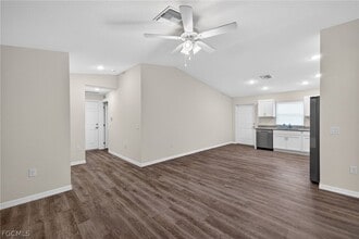 6056 Pecan Cir in La Belle, FL - Building Photo - Building Photo