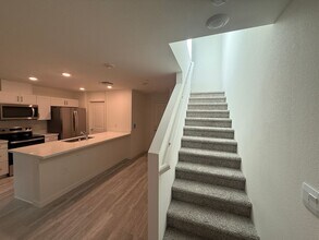 977 Scenic Sky Ln in Sacramento, CA - Building Photo - Building Photo