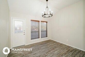 4201 S Coral Springs Dr in Fort Worth, TX - Foto de edificio - Building Photo