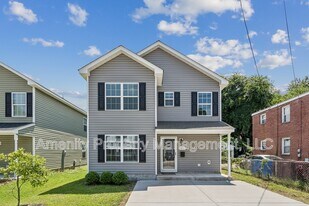 1014 McKinley Ave in Chesapeake, VA - Building Photo