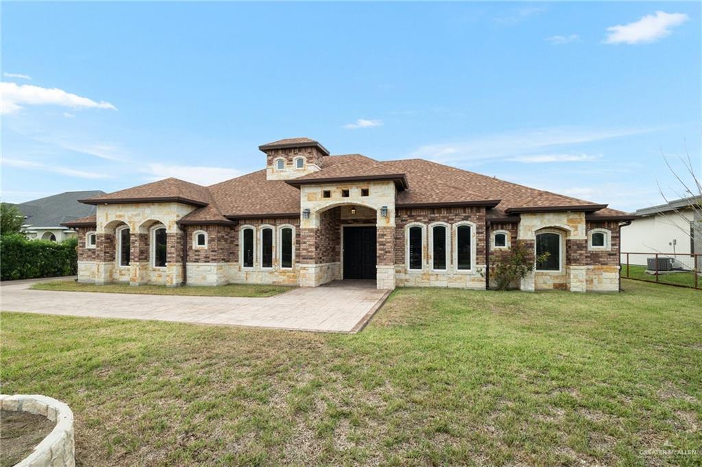 1509 Lucksinger Rd in Mission, TX - Building Photo