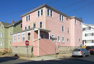 228 Franklin St Apartments