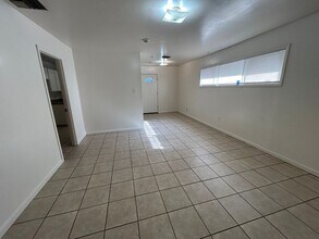 301 Doc Duhon St in Lafayette, LA - Building Photo - Building Photo