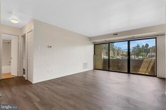 7598 Gales Ct in Manassas, VA - Building Photo - Building Photo