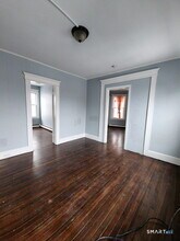 463 Logan St in Bridgeport, CT - Building Photo - Building Photo