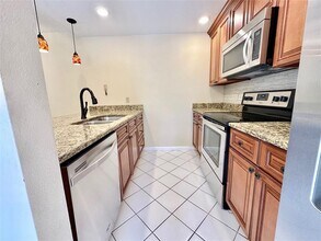 2769 5th Ct in Palm Harbor, FL - Building Photo - Building Photo