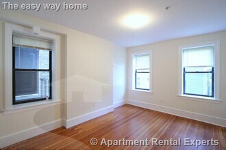 881 Massachusetts Ave in Cambridge, MA - Building Photo - Building Photo