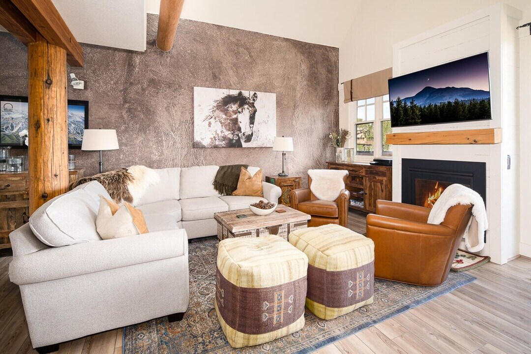 c1 Saddle Ridge Rd in Big Sky, MT - Building Photo