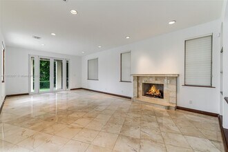 184 Paloma Dr in Coral Gables, FL - Building Photo - Building Photo