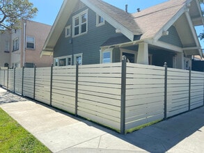 642 E 10th St, Unit A in Long Beach, CA - Building Photo - Building Photo