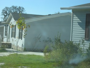 North Central Florida Mobile Home Park in Lake Butler, FL - Foto de edificio - Building Photo