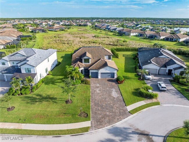 property at 17920 Pratt Ct