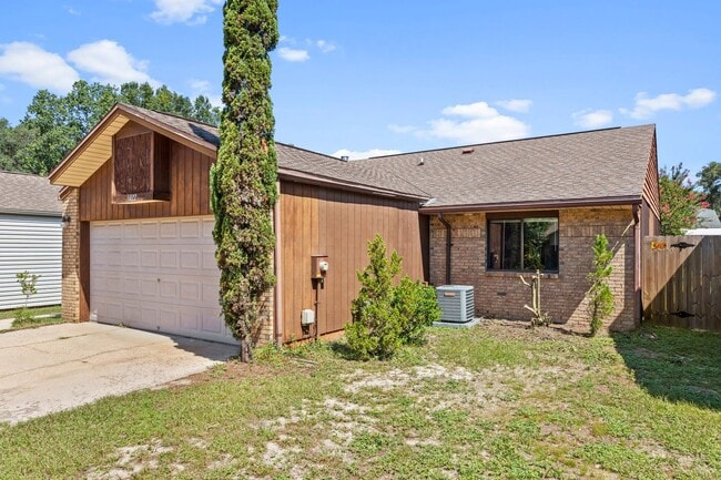 property at 1022 Alderwood Way