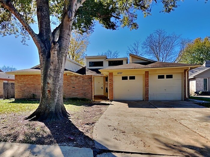 15727 Cascade Point Dr in Houston, TX - Building Photo