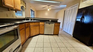 1371 Melshire Ave in Deltona, FL - Building Photo - Building Photo