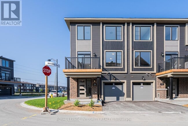 property at 524 Woodlily Private