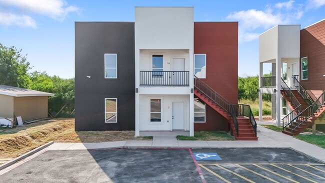 property at 225 E New Hampshire St