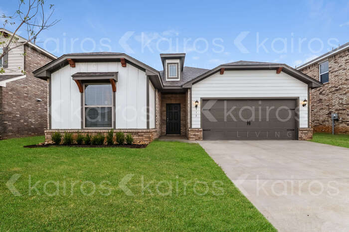 913 NW 4th St in Newcastle, OK - Foto de edificio