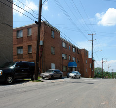 5011 B St SE in Washington, DC - Building Photo - Building Photo