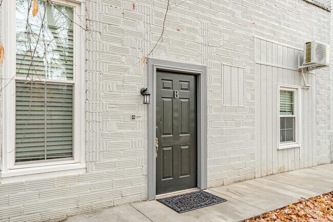 306 Main St in Munfordville, KY - Building Photo - Building Photo