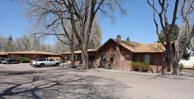 Mt Washinton in Colorado Springs, CO - Foto de edificio - Building Photo