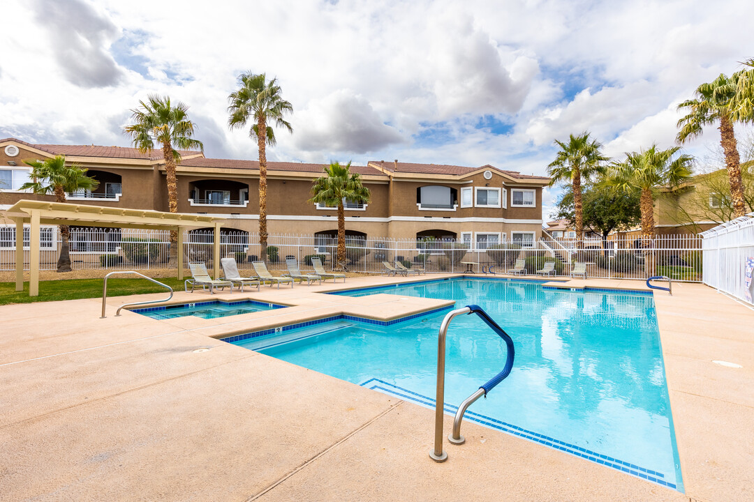 Aspen Peak in Henderson, NV - Foto de edificio