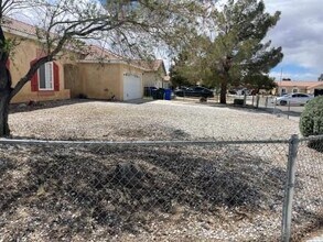 10474 Tolliver St in Adelanto, CA - Building Photo - Building Photo