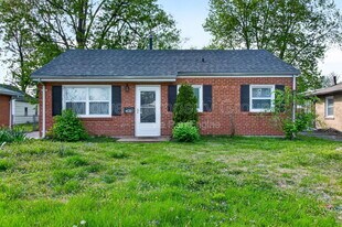 4313 St Dominic Ln in St. Ann, MO - Building Photo