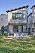 402 E Trinity Ln in Nashville, TN - Building Photo - Building Photo