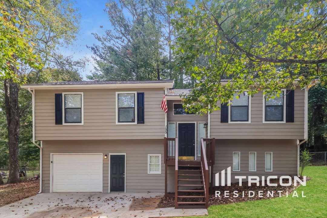 155 Emily Dr in Dallas, GA - Building Photo