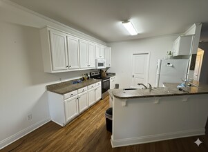 1433 E Broad St in Athens, GA - Building Photo - Building Photo