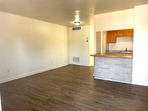 444 S Ashland Ave, Unit C15 in Lexington, KY - Foto de edificio - Building Photo