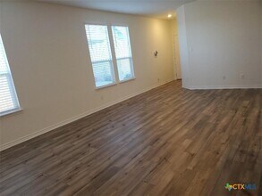 559 Dakota Crk in Canyon Lake, TX - Building Photo - Building Photo