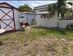 1919 N 38th Ave in Hollywood, FL - Building Photo - Building Photo
