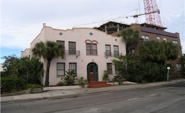 La Casa Apartments in Sarasota, FL - Foto de edificio - Building Photo