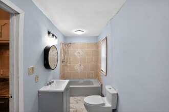 475 N 24th St in East St. Louis, IL - Building Photo - Building Photo