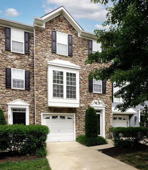 20 River Ln in Delanco, NJ - Building Photo