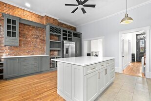 337 K St, Unit 0 in Boston, MA - Building Photo