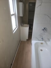 111 Redlyn St in Pittsburgh, PA - Foto de edificio - Building Photo