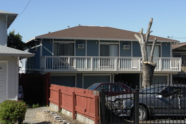 16803-16805 Liberty St in San Leandro, CA - Building Photo - Building Photo