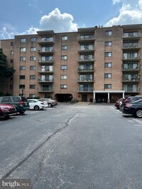 501 N Providence Rd - 10