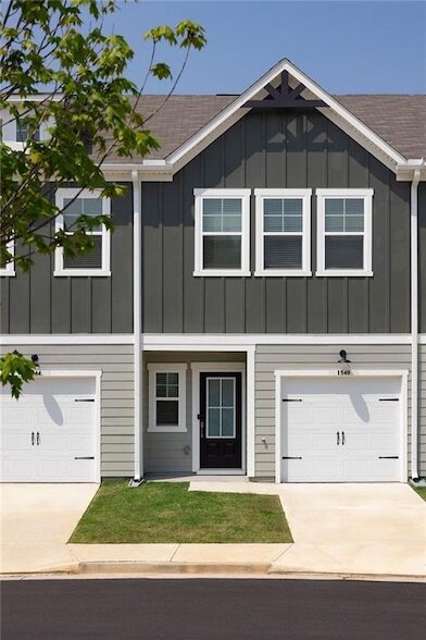 property at 622 Shallowford Rd