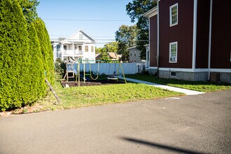 138 Putnam St in New Haven, CT - Building Photo - Building Photo