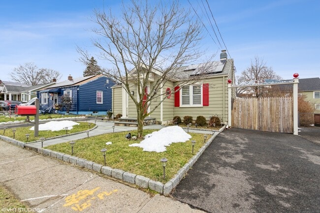 680 Queen St in Bridgeport, CT - Building Photo - Building Photo