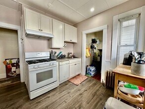 7 Rumford Ave in Waltham, MA - Building Photo - Building Photo