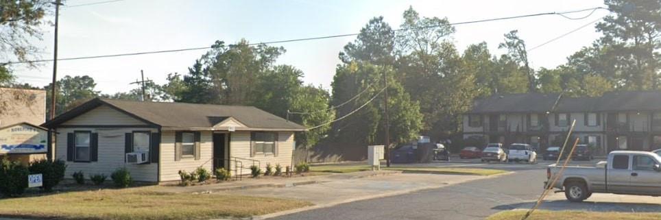 18609 Johnnie B Hall Memorial Hwy in Deridder, LA - Building Photo