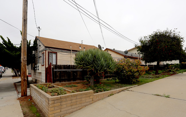 712-726 E 19th St in National City, CA - Building Photo - Building Photo