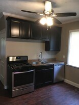 23 1st Ave in Bedford, OH - Building Photo