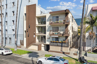 Kenmore Apartments in Los Angeles, CA - Building Photo - Building Photo