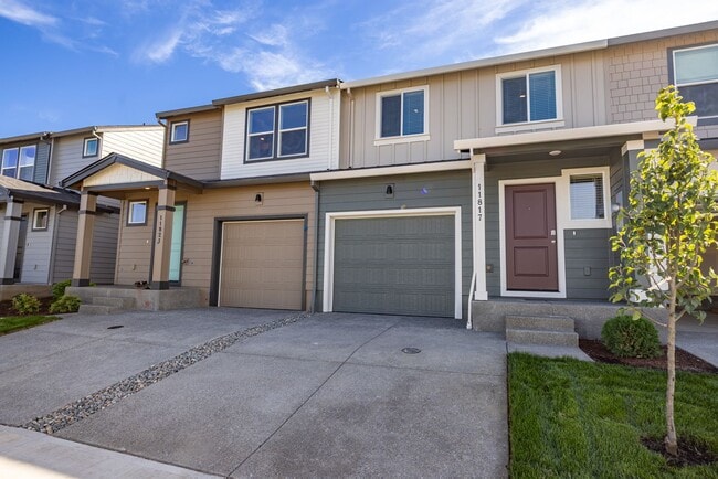 property at 11817 NE 104th St